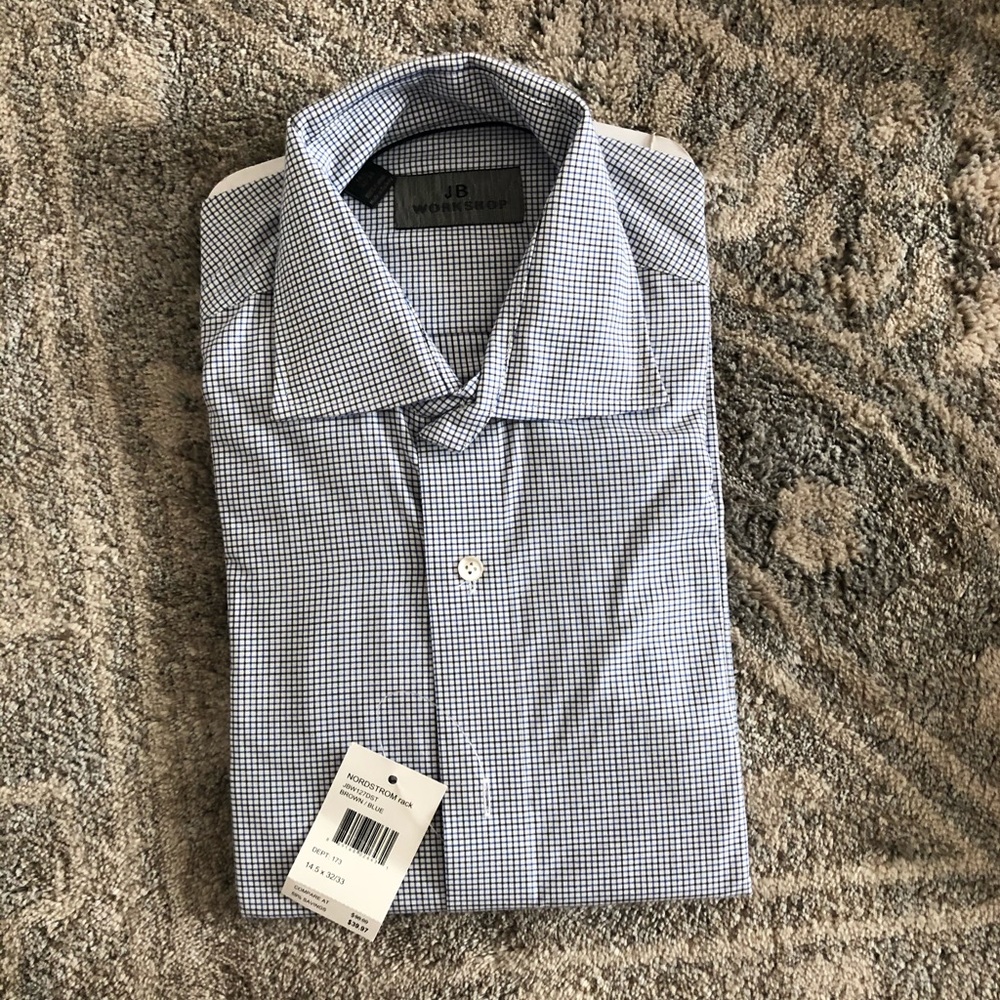 New with Tags Men’s Dress Shirt